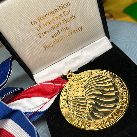 Nation Republican Congressional Committee coin award - Picture 10 of 13